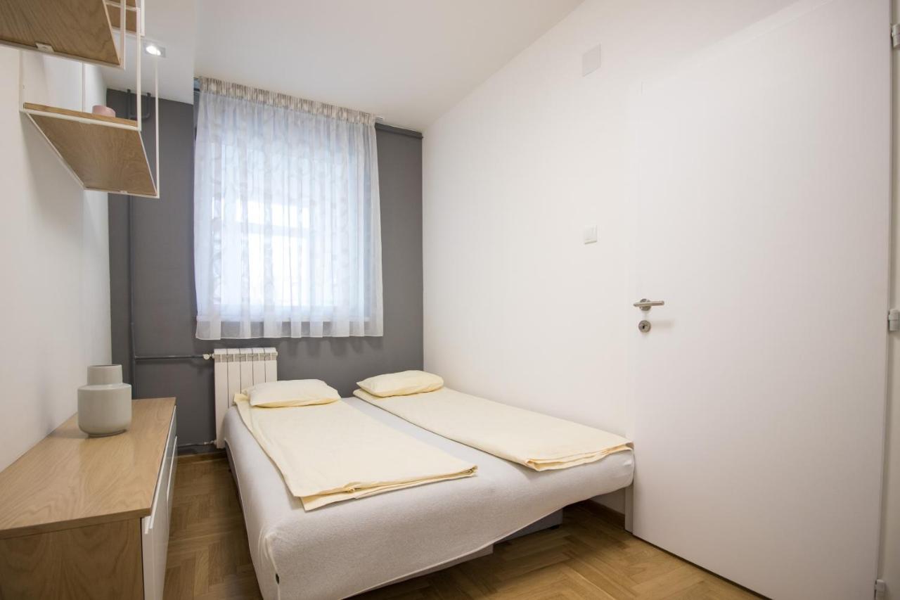 Arena'S Finest Apartment Белград Екстериор снимка