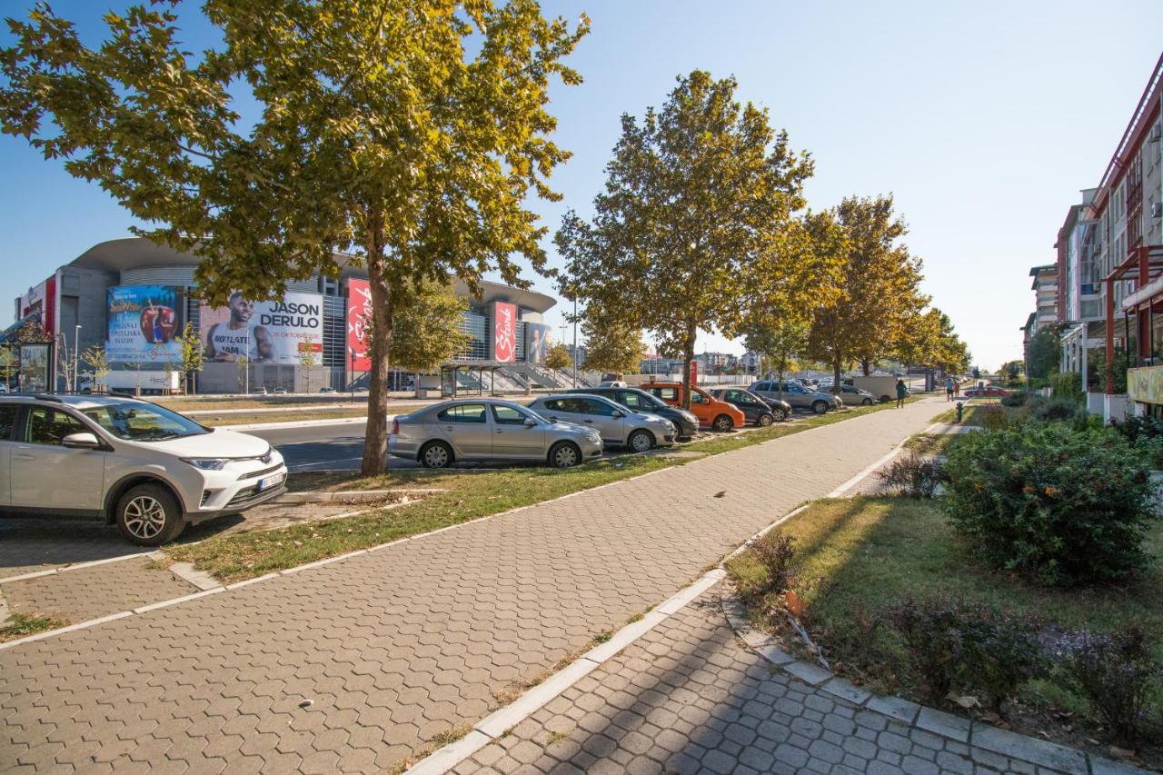 Arena'S Finest Apartment Белград Екстериор снимка